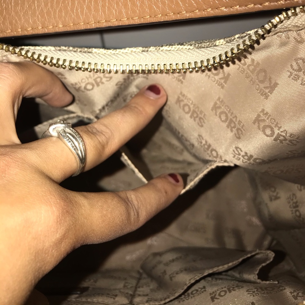 Michael Kors HOBO bag - Picture 6 of 7